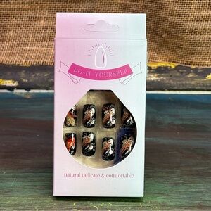 Japanese tattoo style koi fish graphic faux glue on  reusable fake‎ nails NWT